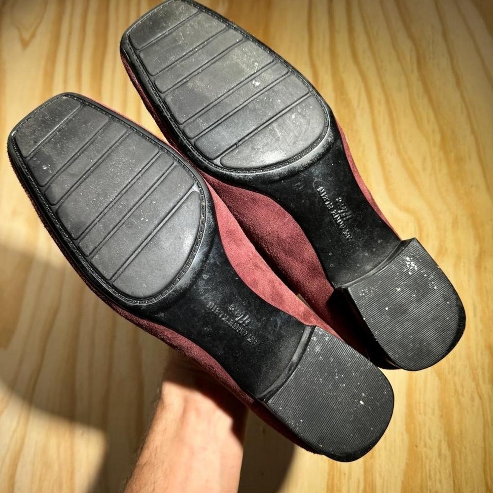 Burgundy Anne Klein suede loafers with tassels - Picture 5 of 7